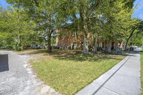 413 N Howe Street Southport NC 28461