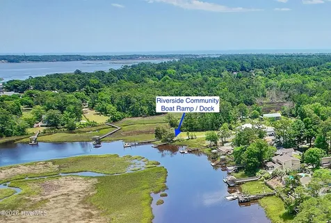 173 Riverside Drive Varnamtown NC 28462