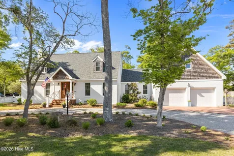 218 Lands End Road Morehead City NC 28557