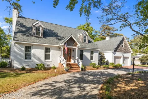 218 Lands End Road Morehead City NC 28557