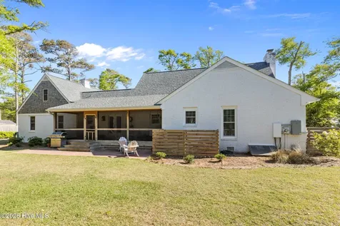 218 Lands End Road Morehead City NC 28557