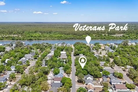 140 NE 14th Street Oak Island NC 28465
