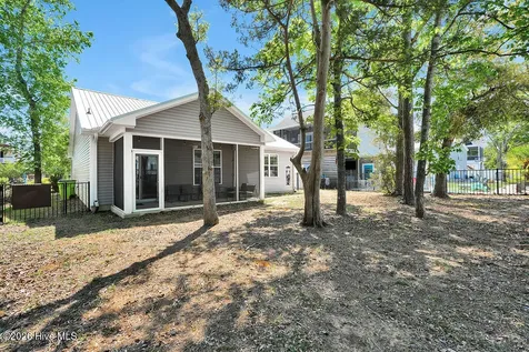 155 NE 18th Street Oak Island NC 28465