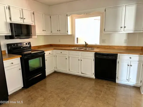 1003 Brynn Marr Road Jacksonville NC 28546