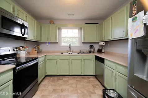 116 Eastgate Drive Jacksonville NC 28540