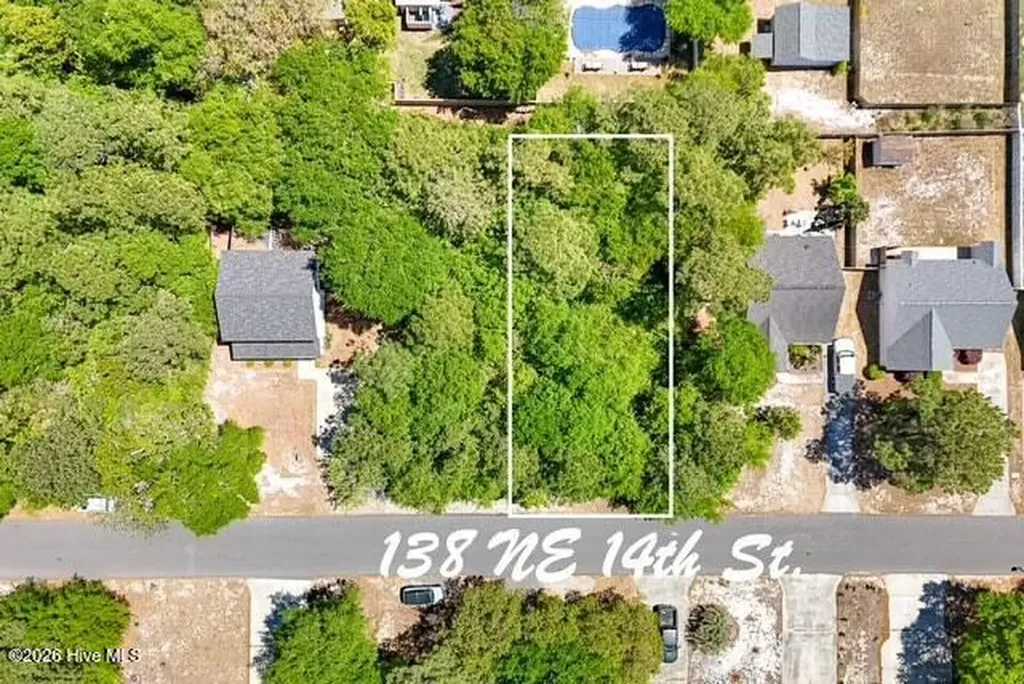 138 NE 14th Street Oak Island NC 28465