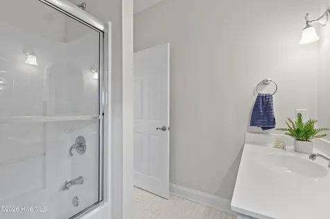 3604 Gleneagle Drive Southport NC 28461