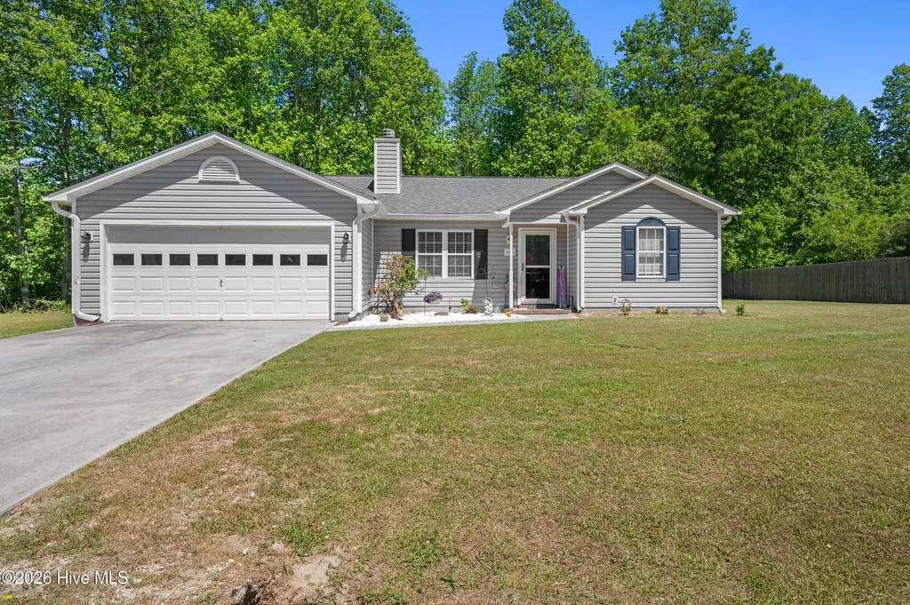 106 Ellen Court Jacksonville NC 28540