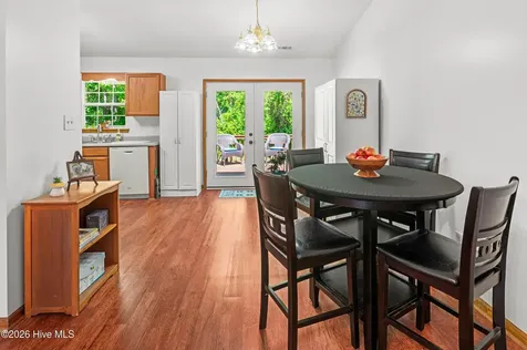 106 Ellen Court Jacksonville NC 28540