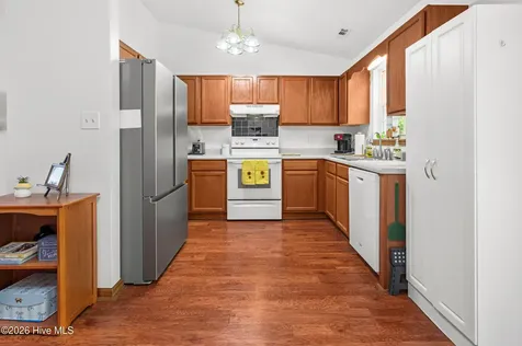 106 Ellen Court Jacksonville NC 28540