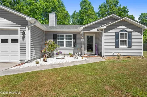 106 Ellen Court Jacksonville NC 28540