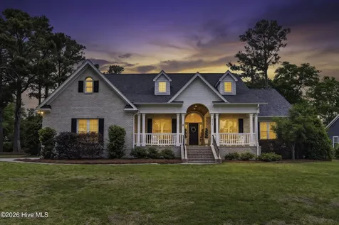 8900 Champion Hills Drive Wilmington NC 28411