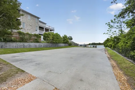 8900 Champion Hills Drive Wilmington NC 28411