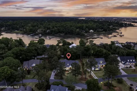 8900 Champion Hills Drive Wilmington NC 28411