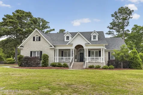 8900 Champion Hills Drive Wilmington NC 28411