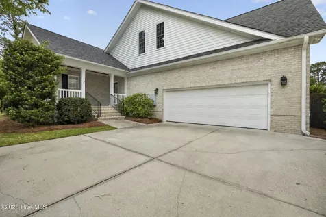 8900 Champion Hills Drive Wilmington NC 28411