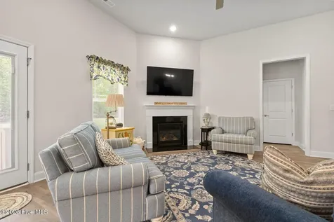 5021 Green Hawthorne Court Battleboro NC 27809