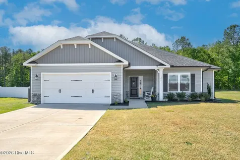 5021 Green Hawthorne Court Battleboro NC 27809