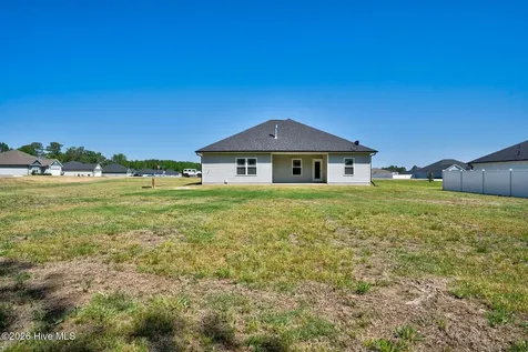5021 Green Hawthorne Court Battleboro NC 27809