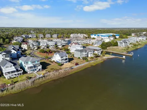 4427 Midshipman Court SE Southport NC 28461