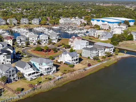 4427 Midshipman Court SE Southport NC 28461