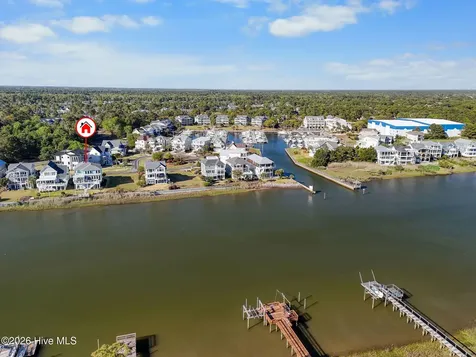 4427 Midshipman Court SE Southport NC 28461