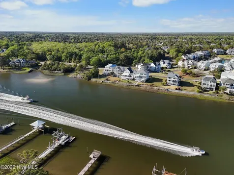 4427 Midshipman Court SE Southport NC 28461