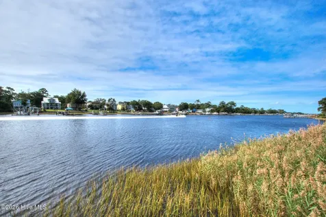 4427 Midshipman Court SE Southport NC 28461