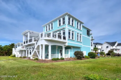 4427 Midshipman Court SE Southport NC 28461