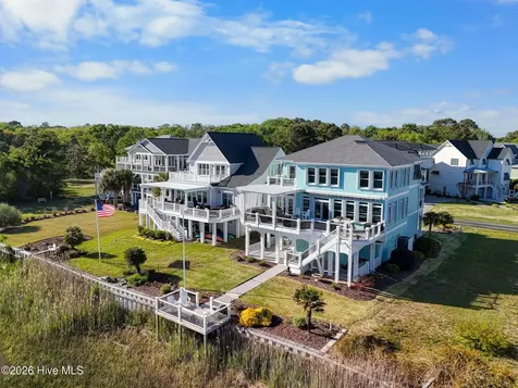 4427 Midshipman Court SE Southport NC 28461