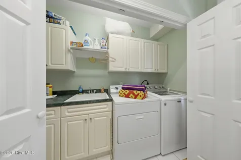 4427 Midshipman Court SE Southport NC 28461