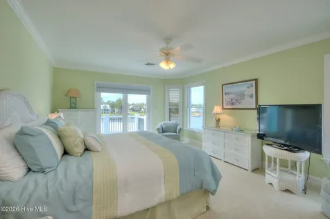 4427 Midshipman Court SE Southport NC 28461