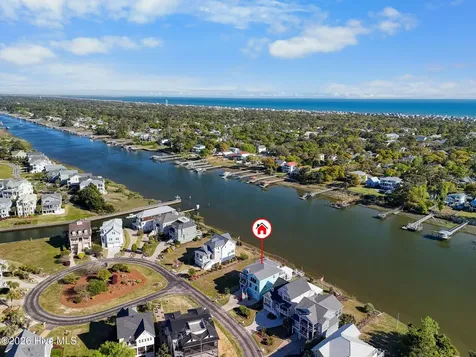 4427 Midshipman Court SE Southport NC 28461