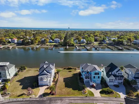 4427 Midshipman Court SE Southport NC 28461