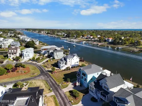 4427 Midshipman Court SE Southport NC 28461