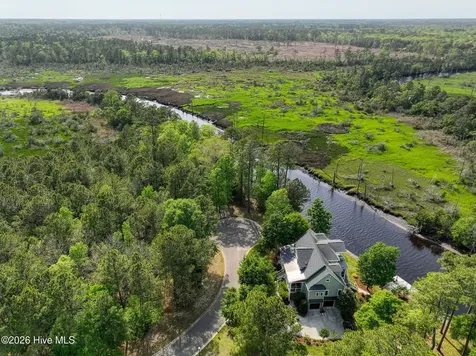 704 Cedarhurst Drive SE Bolivia NC 28422