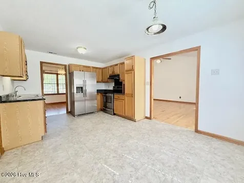 1215 Willow Springs Drive W Richlands NC 28574