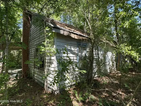 2717 Old Us Highway 64 Jamesville NC 27846