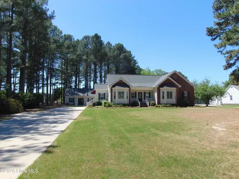 1667 Timberlane Drive Nashville NC 27856