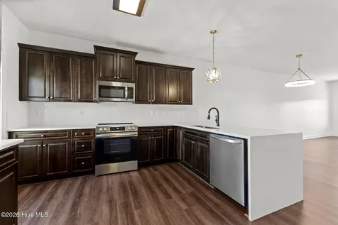 400 Garland Shores Drive Hubert NC 28539