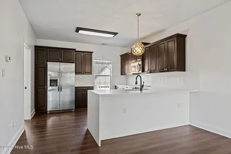 400 Garland Shores Drive Hubert NC 28539