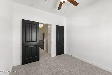 400 Garland Shores Drive Hubert NC 28539