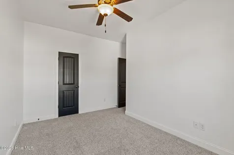 400 Garland Shores Drive Hubert NC 28539