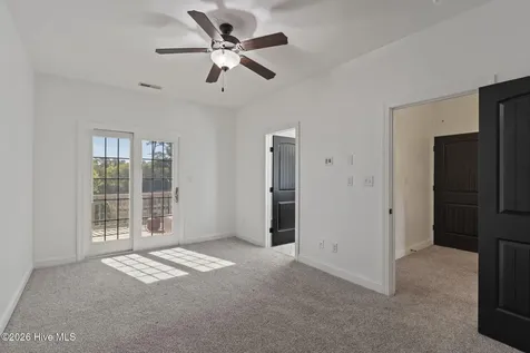 400 Garland Shores Drive Hubert NC 28539