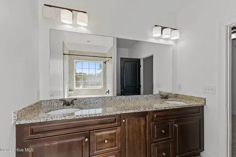 400 Garland Shores Drive Hubert NC 28539