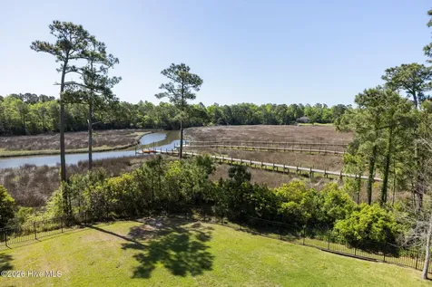 400 Garland Shores Drive Hubert NC 28539