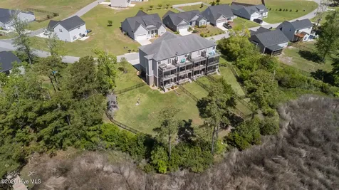 400 Garland Shores Drive Hubert NC 28539