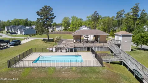 400 Garland Shores Drive Hubert NC 28539