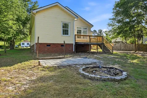 706 Ridgecrest Lane Rocky Point NC 28457