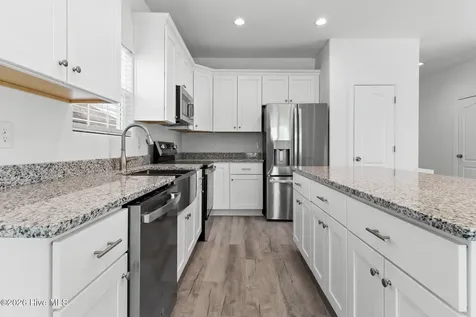 305 W Cypress Street Elizabeth City NC 27909
